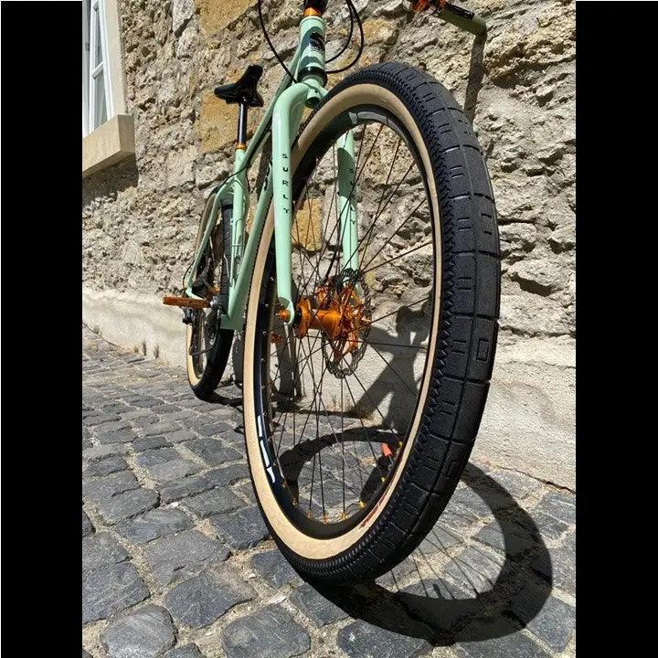 808 - BIKE LIFE - Street/Dirt Reifen - VEE Tire Co